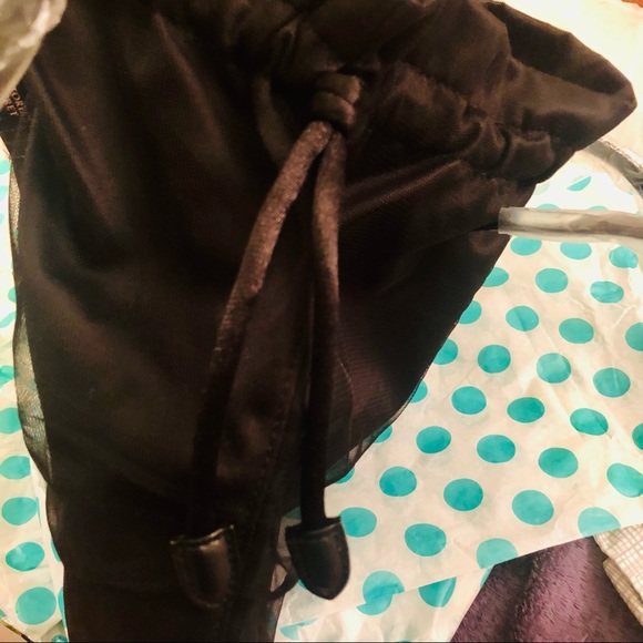 🔖 Victoria’s Secret Drawstring Purse - Picture 3 of 7